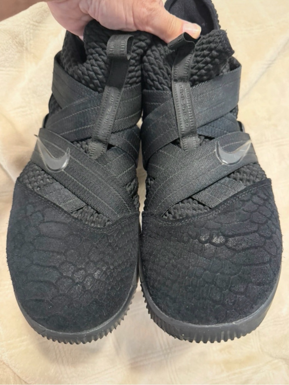 Nike LeBron Soldier Basketball shoes